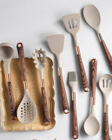 Silicone Kokkverktyg Set | 11 Delar med Guld & Trä Design | Nonstick Säkra Verktyg Carvallo