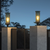 Modern utomhusgolvlampa med svart metallstolpe Carvallo