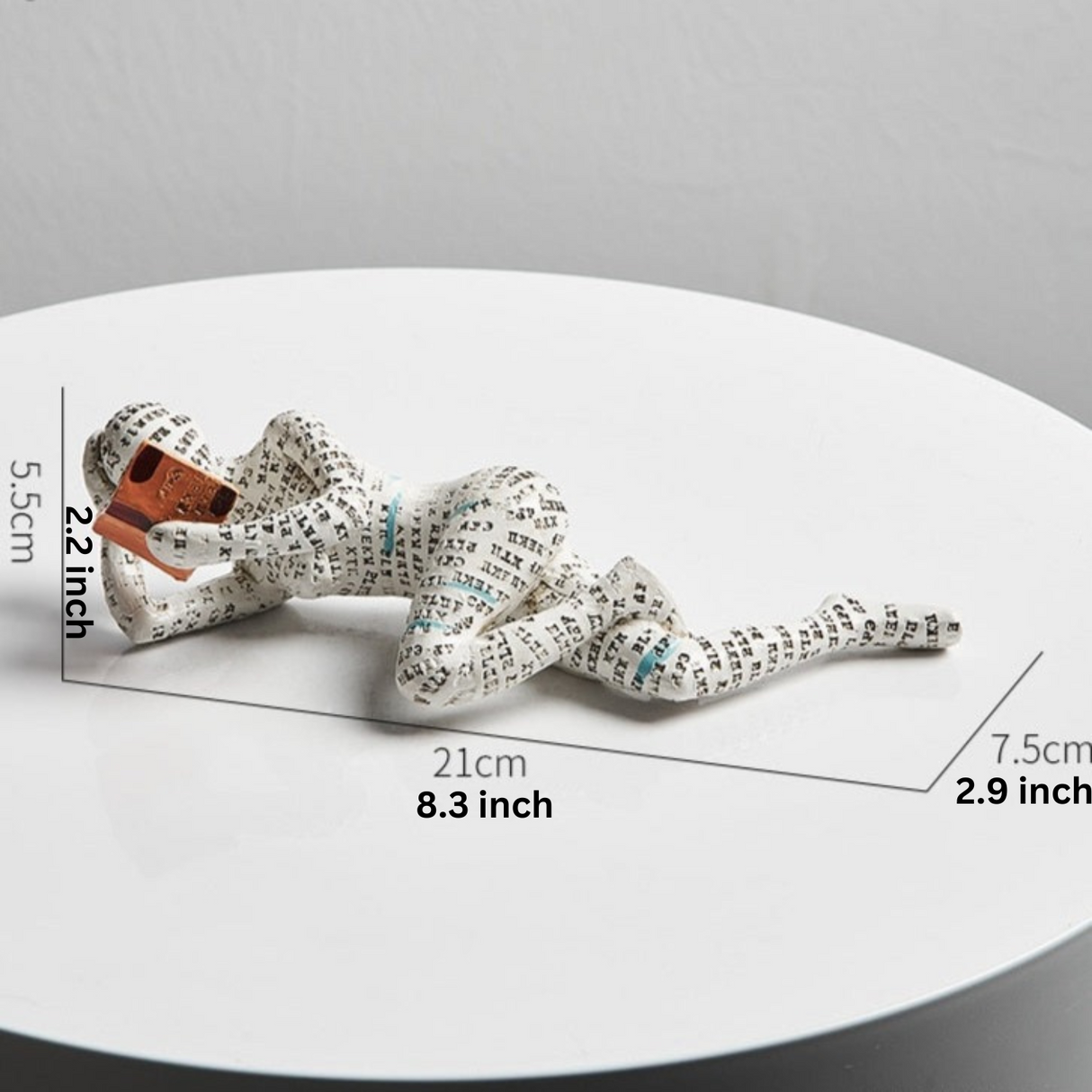 Carvallo – Eleganta humanoida skulpturer med ikonisk design Carvallo