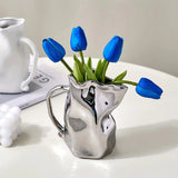 Carvallo – Elegant keramikvas med blank finish för modernt inredning Carvallo