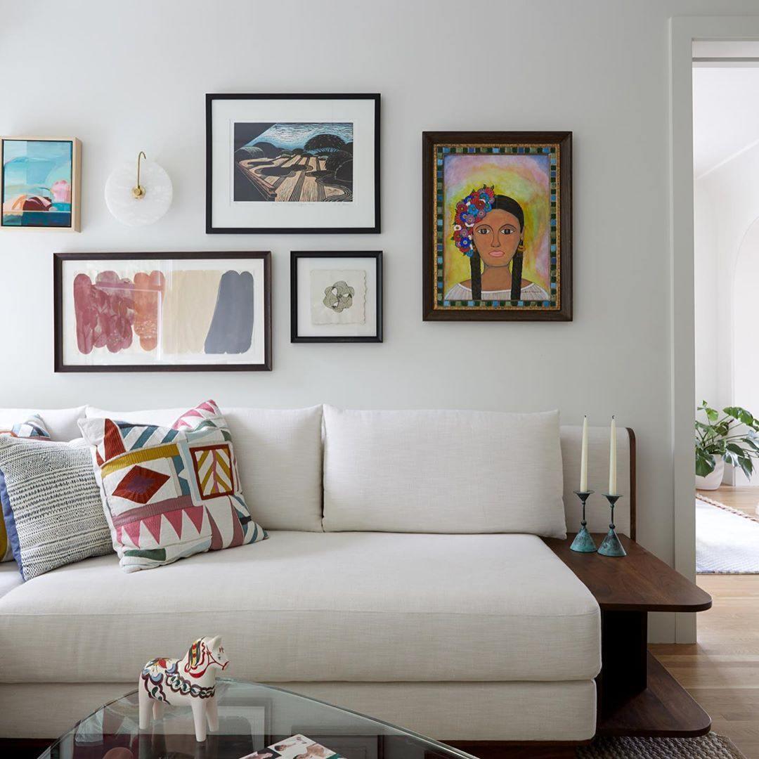 LuxeGlow - Modern LED Vägglampa av Alabaster för Tidlös Elegans Carvallo