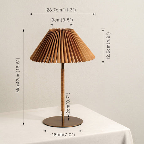 Anji Bordslampa Bamboo | Sänglampor & Belysning för Vardagsrum | Mid Century Modern | Åldrad mässingsbas | Brick by Brick Carvallo