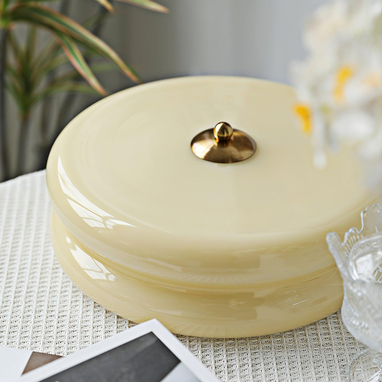 RoyaleGlow Art Deco Vintage Taklampa - Elegant Design Carvallo