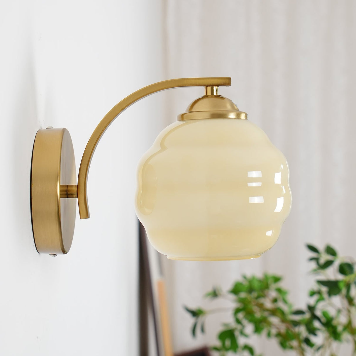 RetroLume - Art Deco lamp för tidlös elegans och mjukt omgivande belysning Carvallo