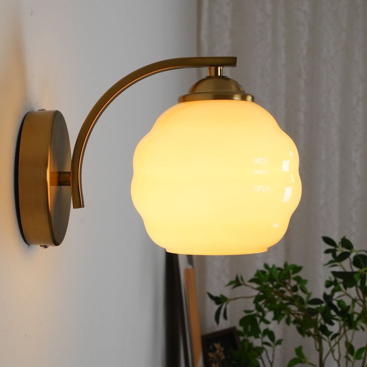 RetroLume - Art Deco lamp för tidlös elegans och mjukt omgivande belysning Carvallo