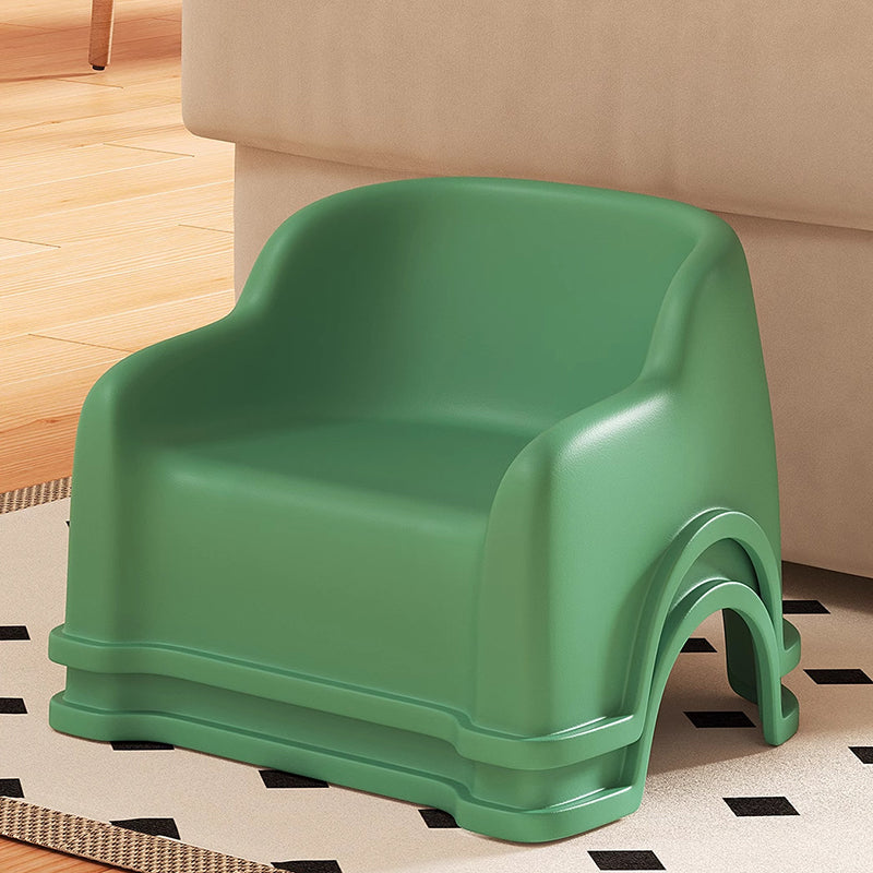 Modern glidformad barnpall - Minimalistisk PP låg sits med ryggstöd och armstöd MILA Sverige