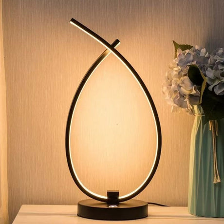 Twisted Water Drop LED-bordslampa – Modern Elegance, Serene Glow MILA Sverige
