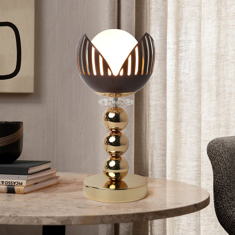 Creative Blossom Orb bordslampa – mjukt LED-ljus MILA Sverige
