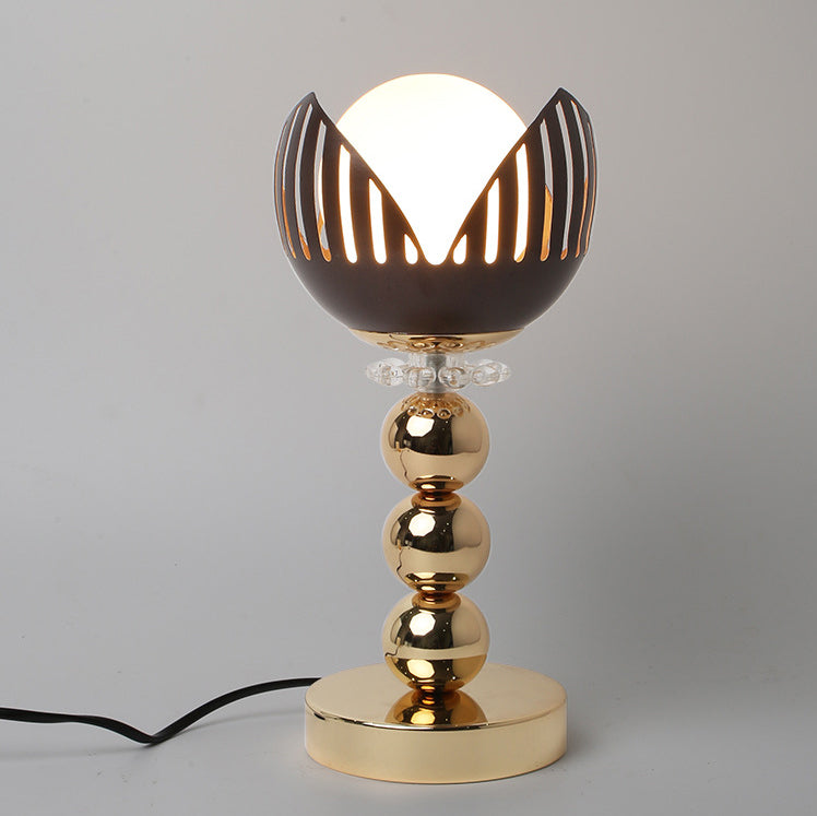 Creative Blossom Orb bordslampa – mjukt LED-ljus MILA Sverige