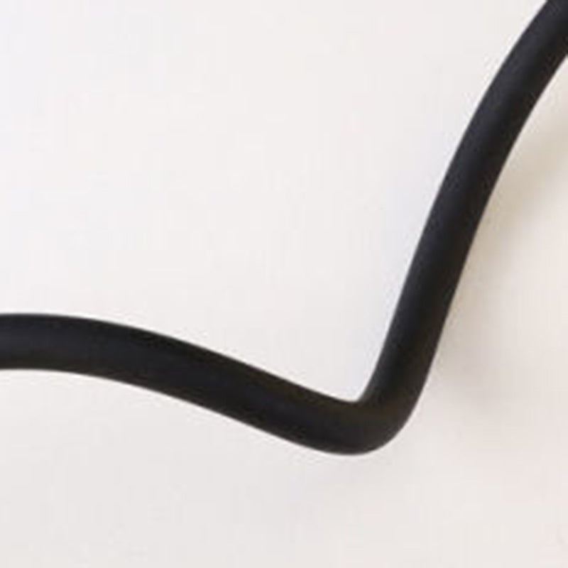 Elegant vikt LED-bordslampa – modern minimalistisk design MILA Sverige