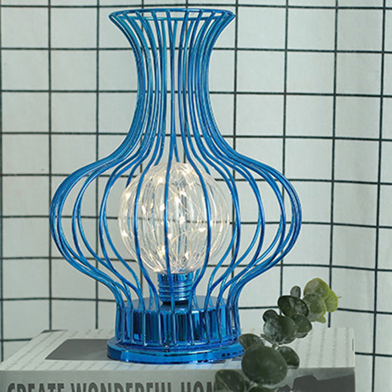 Nordic Hollow Vase LED Bordslampa – Batteridriven metalldesign MILA Sverige