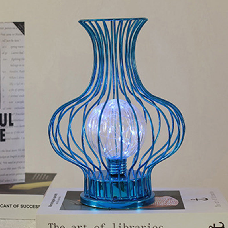 Nordic Hollow Vase LED Bordslampa – Batteridriven metalldesign MILA Sverige