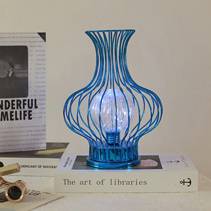 Nordic Hollow Vase LED Bordslampa – Batteridriven metalldesign MILA Sverige