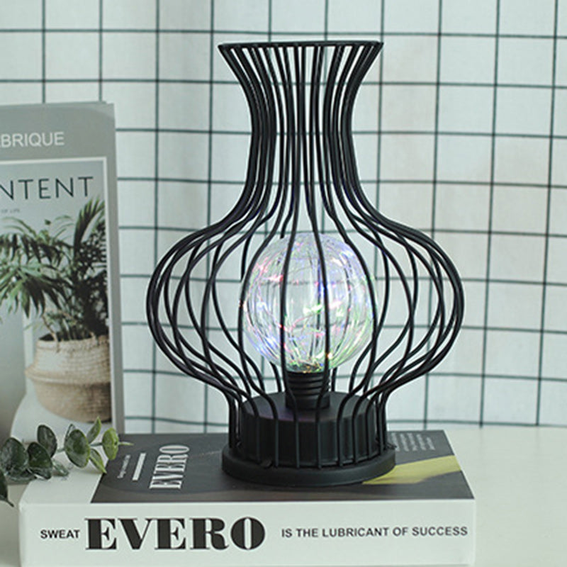 Nordic Hollow Vase LED Bordslampa – Batteridriven metalldesign MILA Sverige