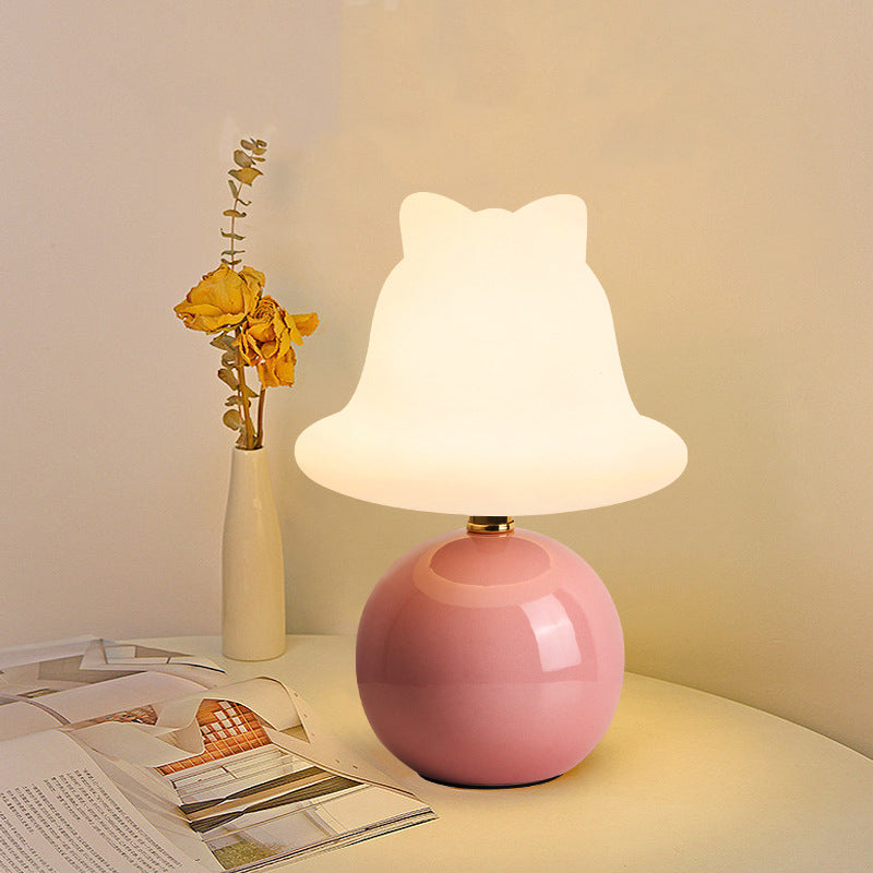 Minimalistisk keramisk USB LED-bordslampa – Elegant Globe Bell Design MILA Sverige
