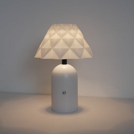 Minimalistisk nordisk uppladdningsbar LED-bordslampa – elegant järnkondesign MILA Sverige