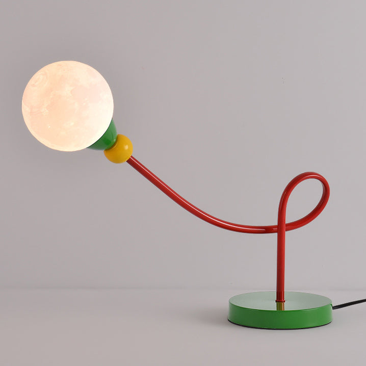 Snygg barnbordslampa med månmotiv - Modern arbetslampa med 1 ljuskälla MILA Sverige