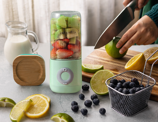 QuickBlend - USB uppladdningsbar smoothieblender med 6 blad Carvallo