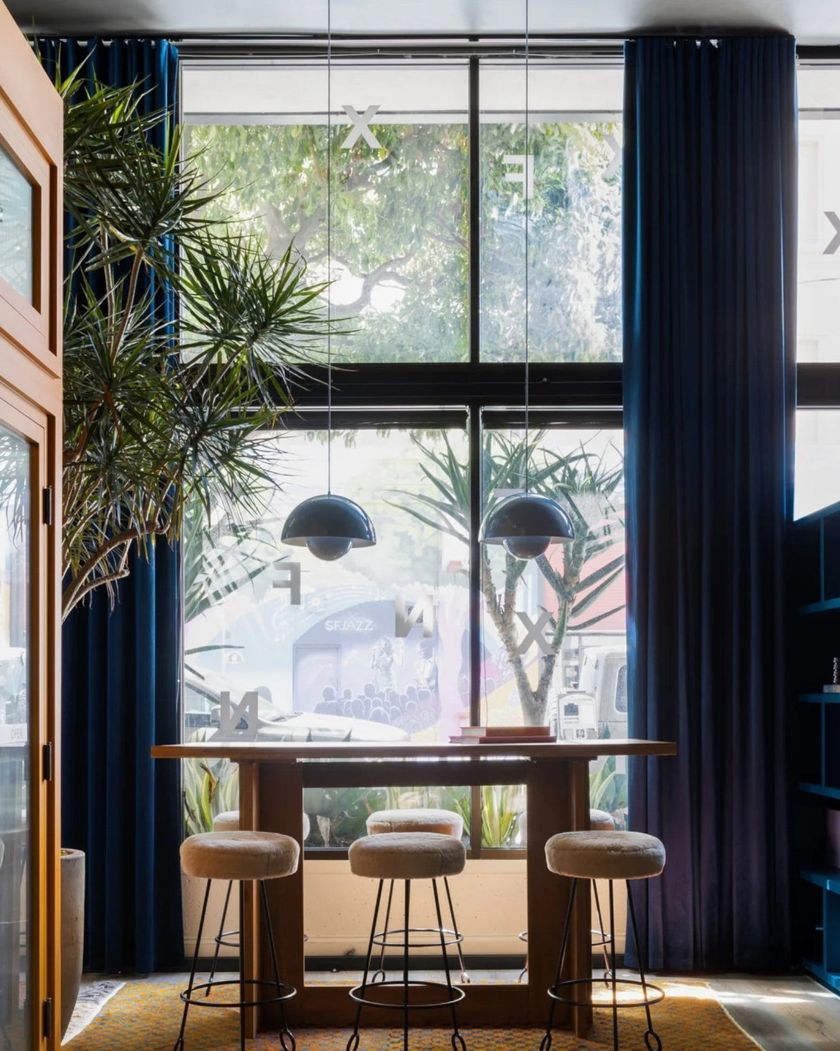 Carvallo – Ø23cm Taklampa med Justerbar 2m Sladd och Varm Vit Ljus Carvallo