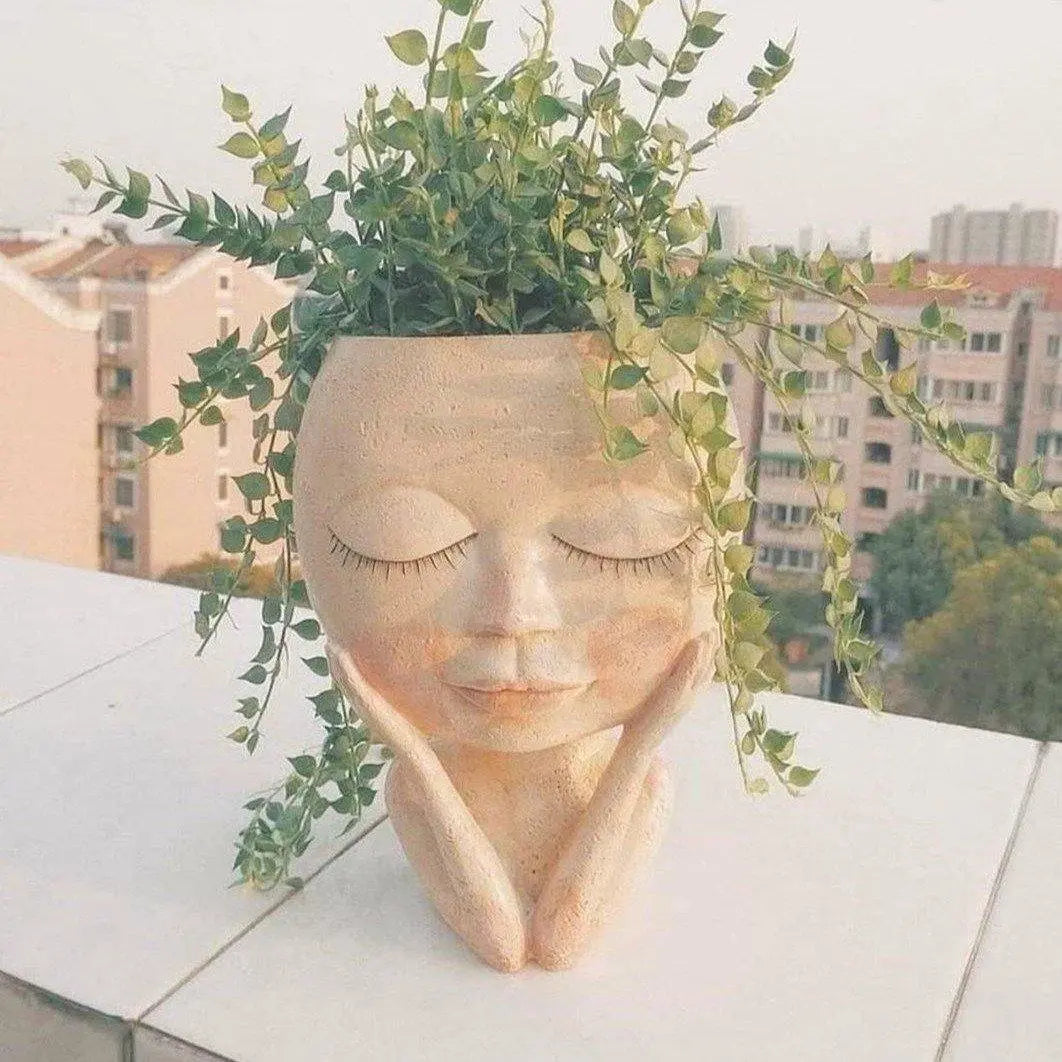 Carvallo – Elegant Resin Plant Pot with Artistic Facial Details Carvallo