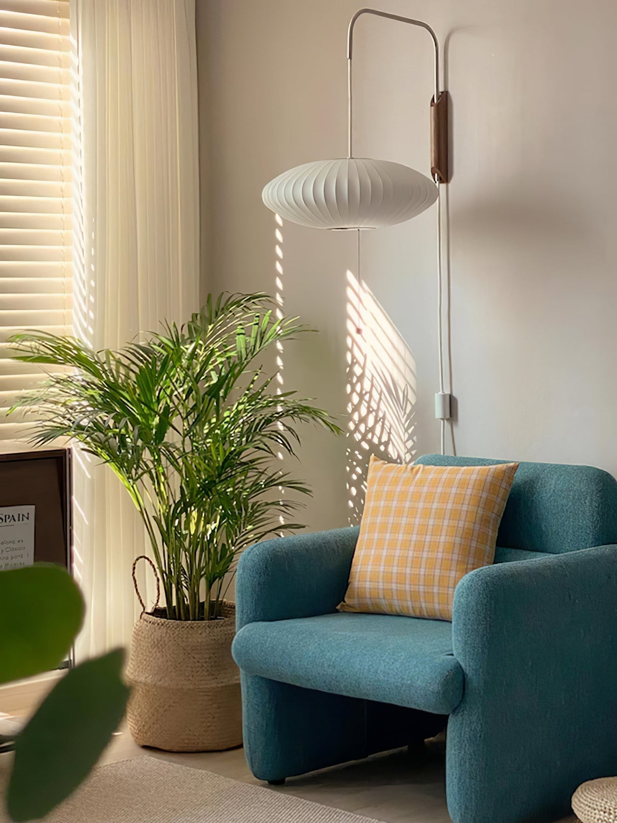 Mid-Century Nelson Vägglampa – Tidlös Designerbelysning Carvallo