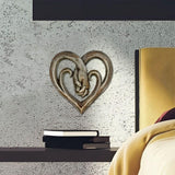 Handshake Embrace - Modern kärleksdekoration i trä för ett lyxigt hem Carvallo