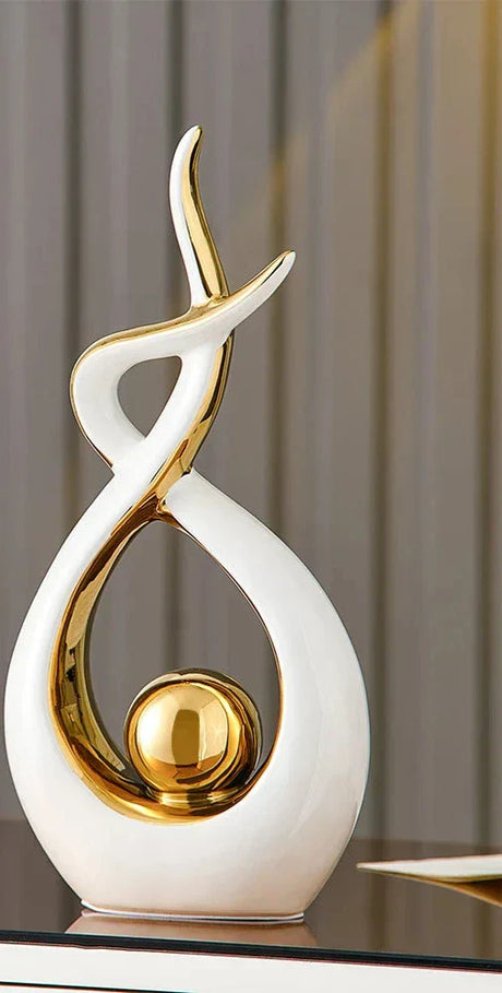 Abstrakt Keramisk Skulptur | Modern Inredning med Guld Accenter | Hylla eller Skrivbordsornament Carvallo