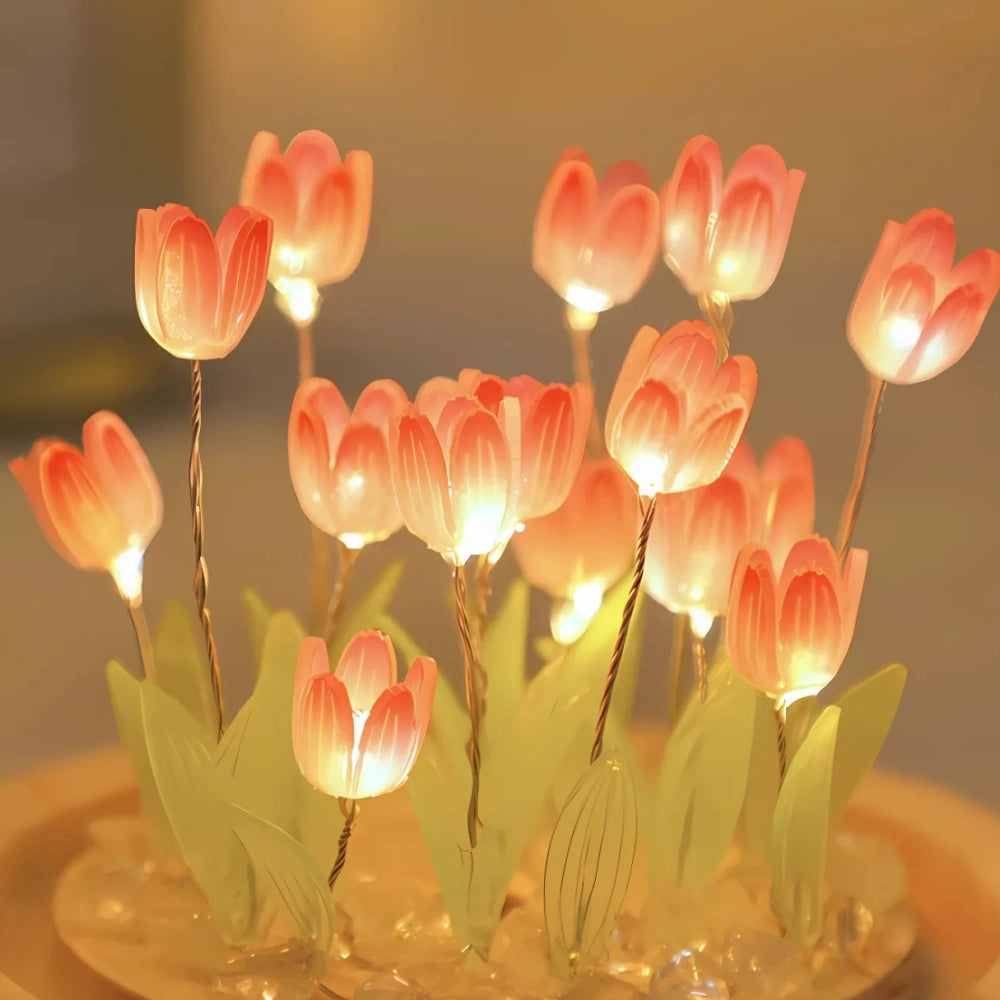 Graceful Tulip Ljus Under Glasdome för Lugnande Atmosfär Carvallo