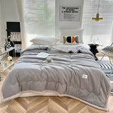 BreezyDreams Täcke - Fuzzy svala sommartäcke Carvallo