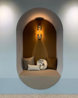 Samtida U-formad Vägglampa Carvallo