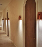 Samtida U-formad Vägglampa Carvallo