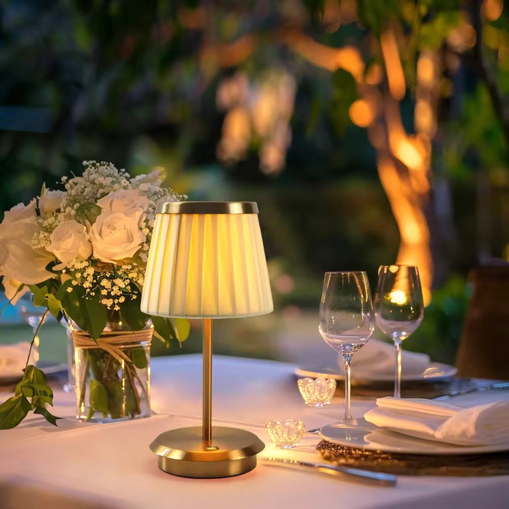 Traditionell Elegant Bordslampa Carvallo