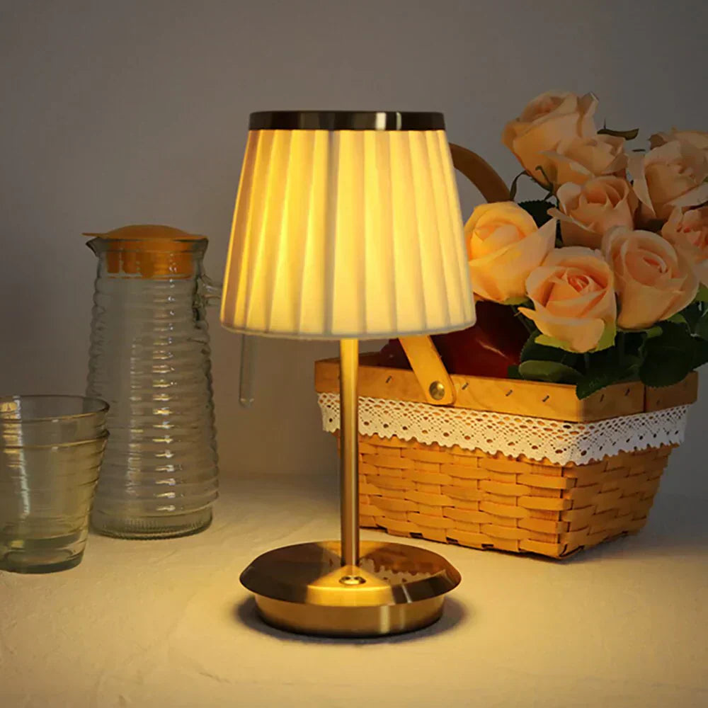 Carvallo – Elegant Bordslampa med Modern Charm Carvallo