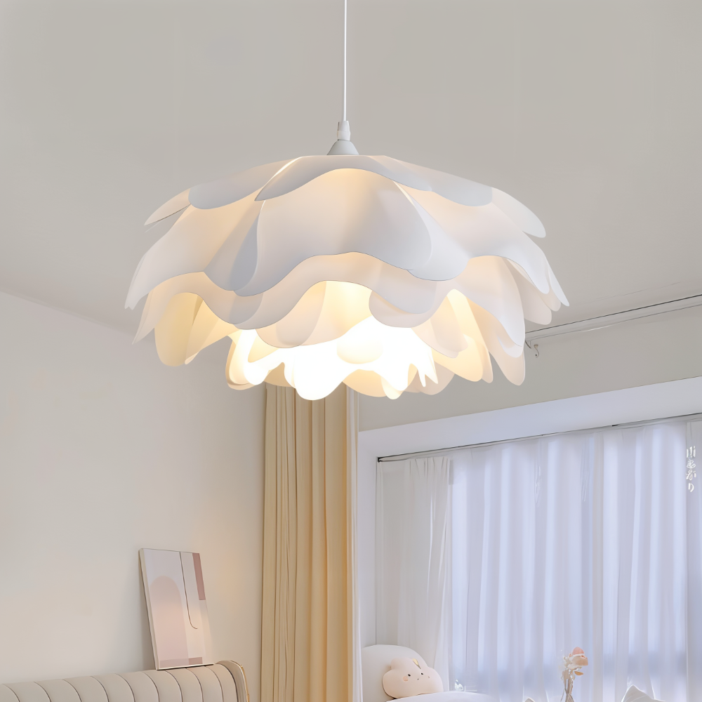 Floria Taklampa – Elegant Lampa med Blombladsliknande Form Hemnix