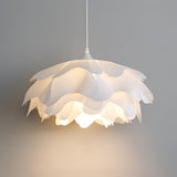 Floria Taklampa – Elegant Lampa med Blombladsliknande Form Hemnix