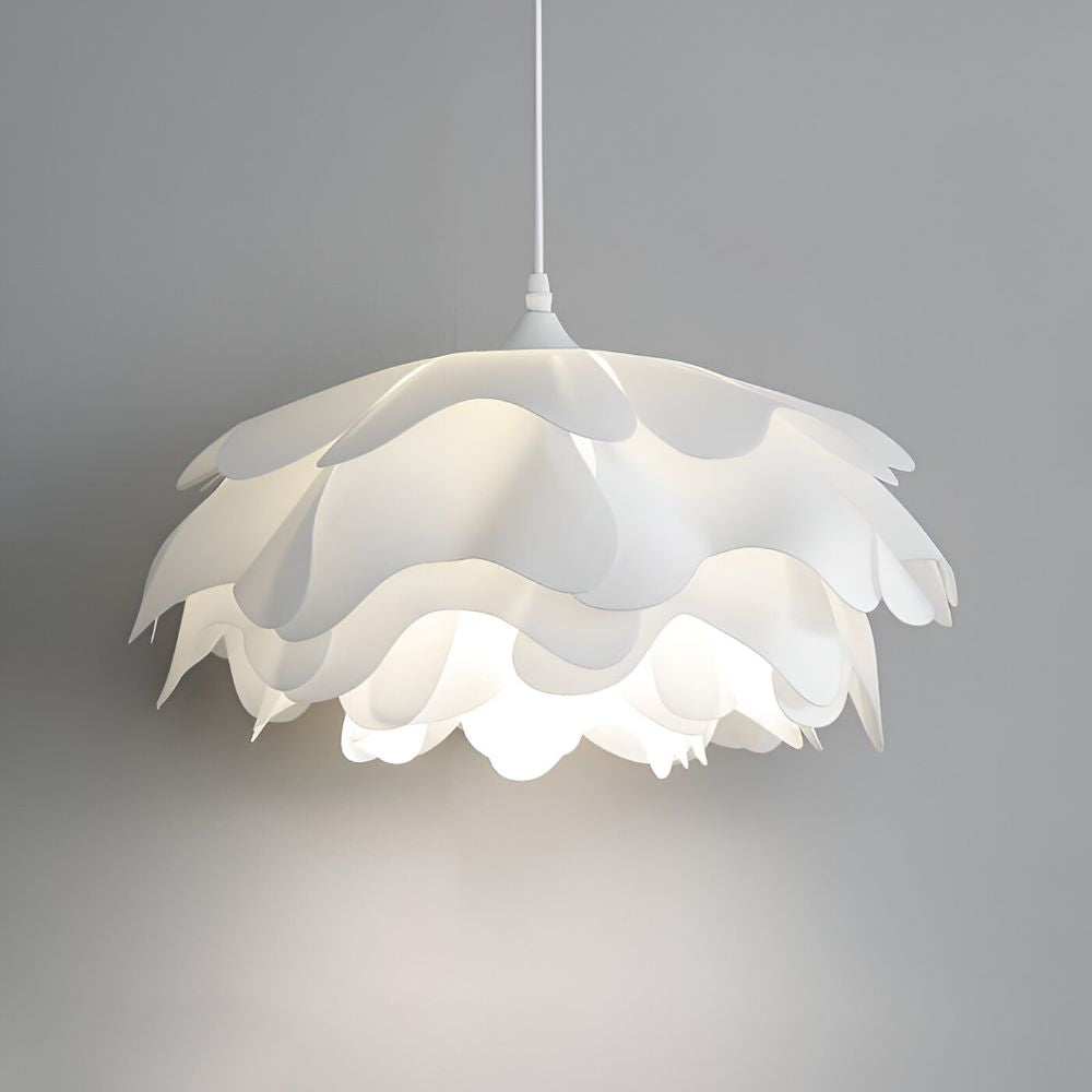 Floria Taklampa – Elegant Lampa med Blombladsliknande Form Hemnix