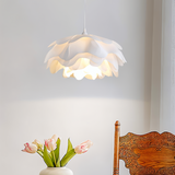 Floria Taklampa – Elegant Lampa med Blombladsliknande Form Hemnix