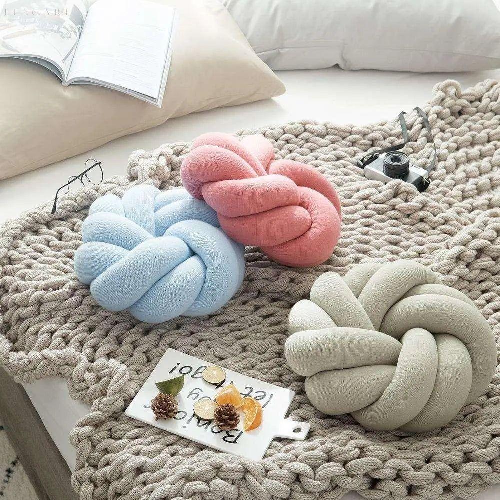 Cotton Knot Pillow - Bomullsknutkudde Carvallo