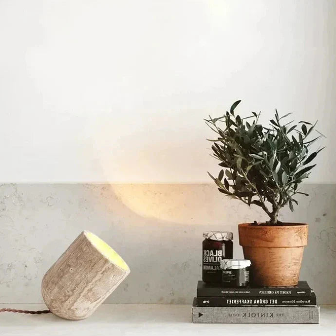 Royallure Modern Travertin Golv- och Bordslampa Naturlig Sten Sängrum Belysning Carvallo