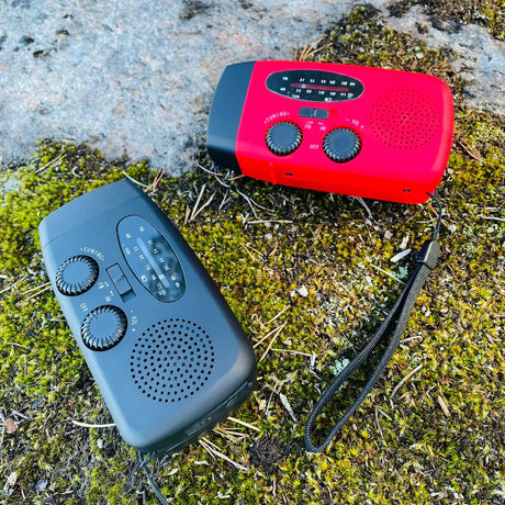 Nödradio - 2000 mAh inbyggd Powerbank, Ficklampa och Solceller-VaruZ-Hemnix