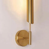 GoldenGlow – Minimalistisk LED Vägglampa för Vardagsrum & Sovrum Carvallo