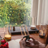 Snygg Magnetisk Mini LED Bordslampa Carvallo