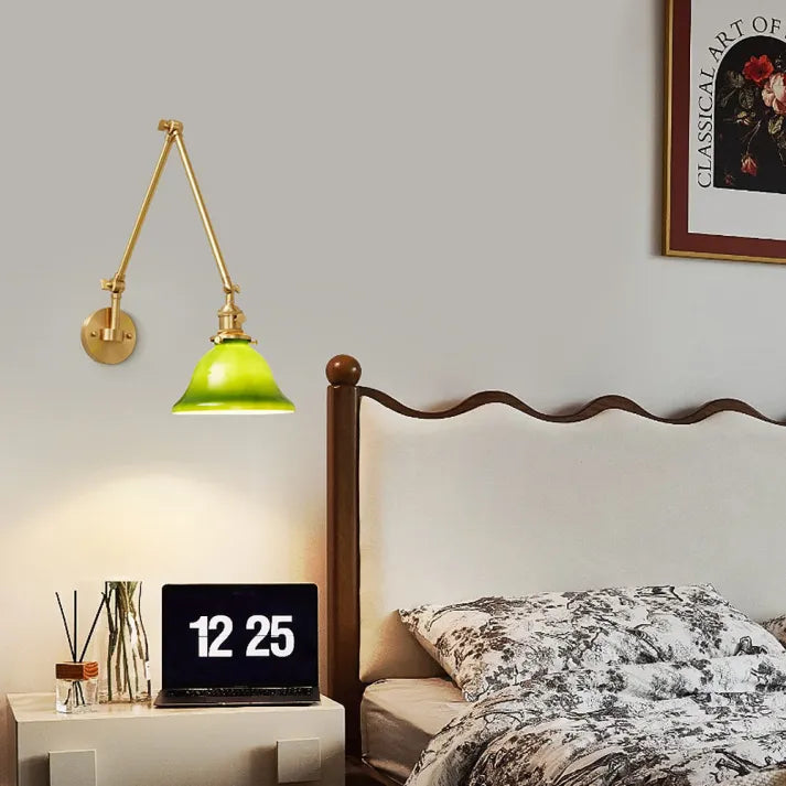 VintageGreen – Justerbar Klassisk Vägglampa för Stilren Belysning Carvallo