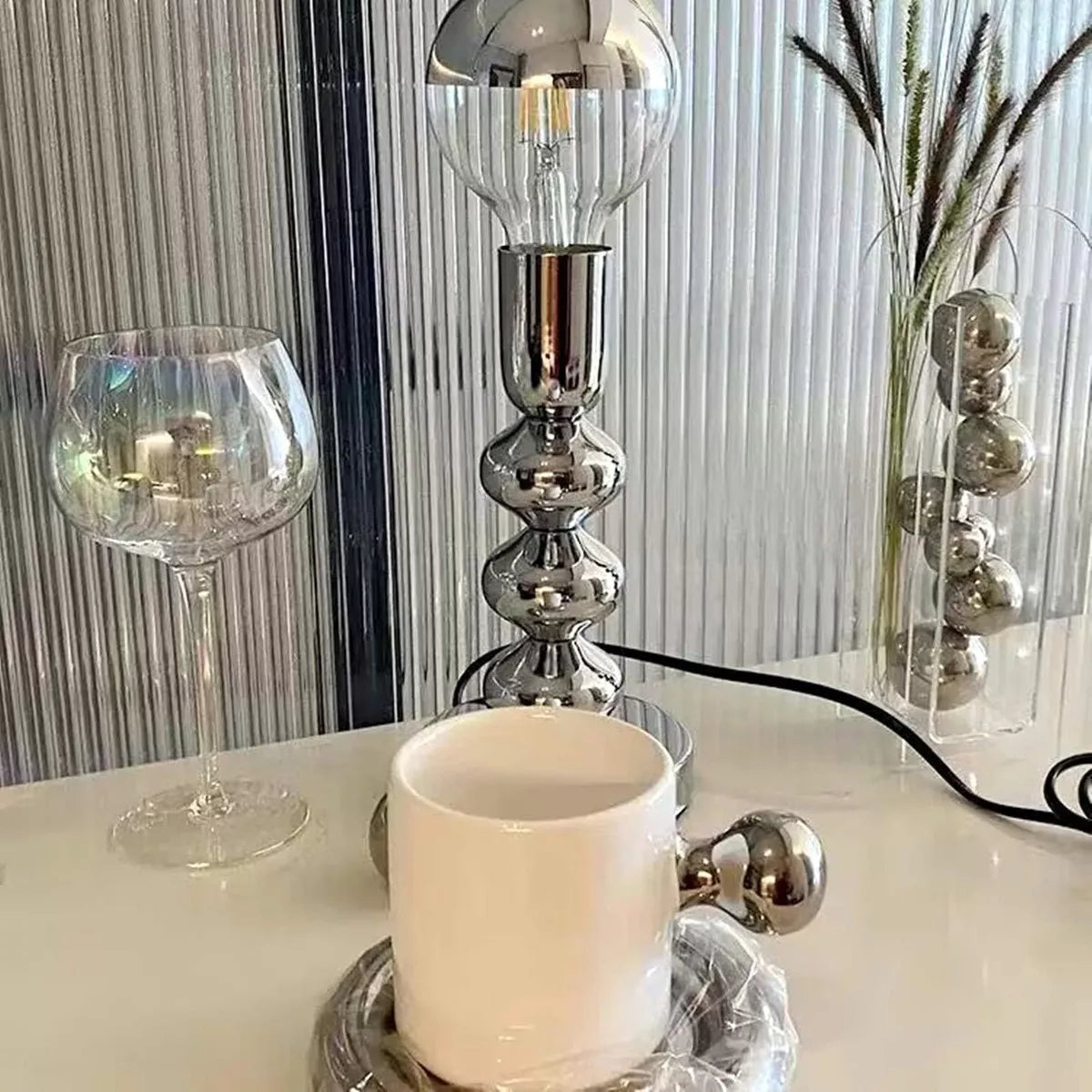 Carvallo - Retro Deco Sängbordslampa För Tidlös Elegans Carvallo