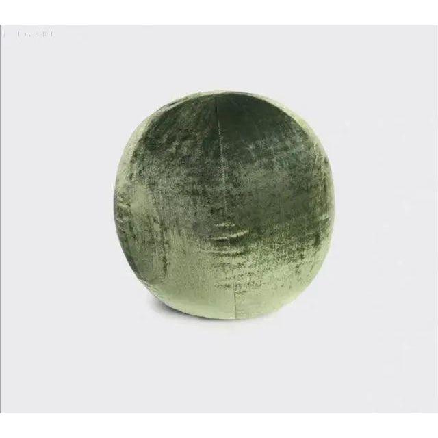 Farrah Kudd - Nordiskt Ball-Plush-Kudde Carvallo