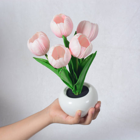 Blooming Tulip & Peony LED-nattlampa – elegant blomglöd MILA Sverige