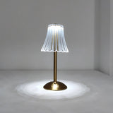 Elegant kristall-LED-bordslampa med mässingsfot – Vintage-inspirerad design Carvallo