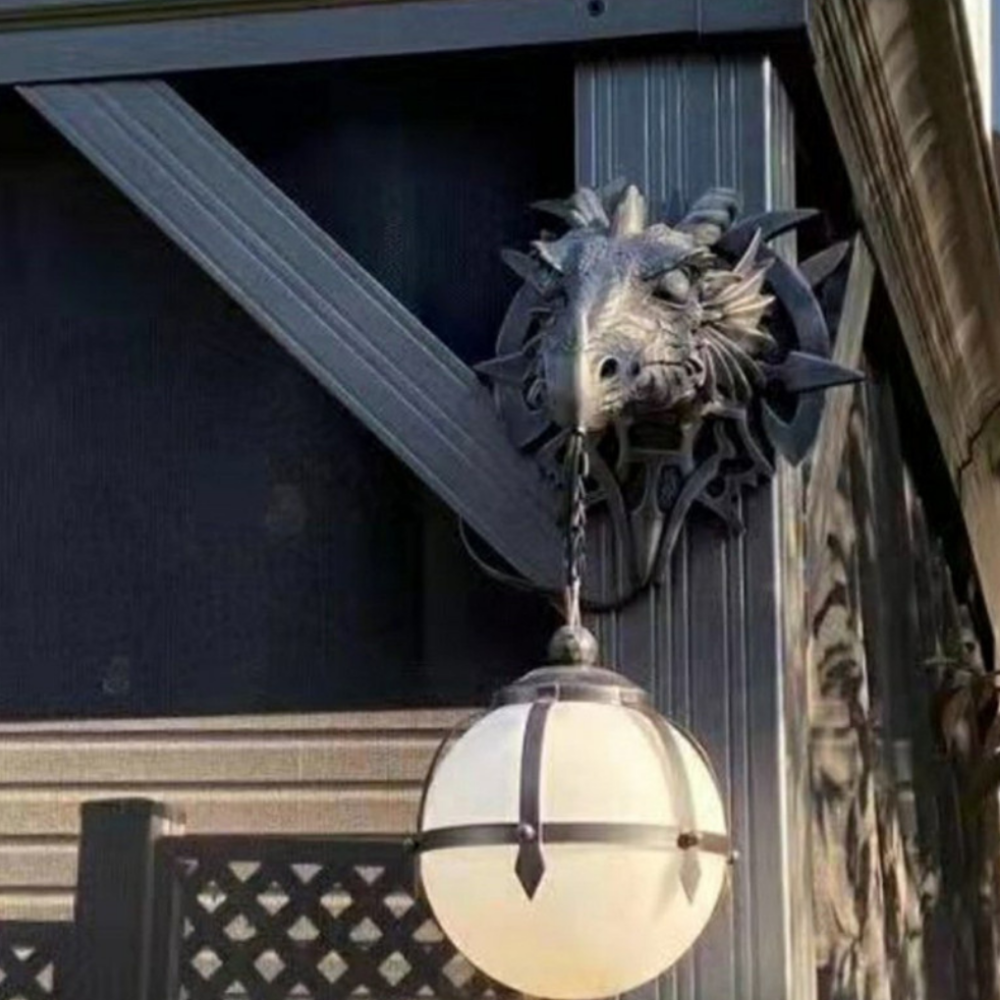 LED-vägglampa med drakeskalle – kuslig Halloweendekoration MILA Sverige