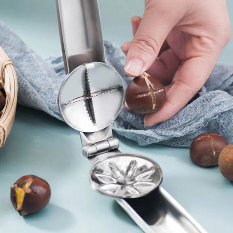 NutMaster - Premium kastanjeöppnare – Enkel skalskärare i rostfritt stål MILA Sverige