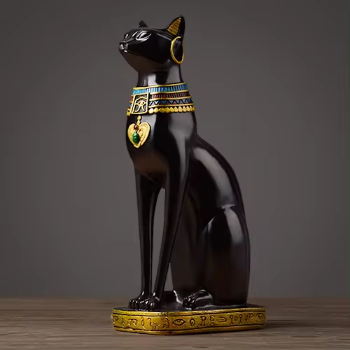 Carvallo Elegance – Egyptisk kattfigur med guldaccenter Carvallo